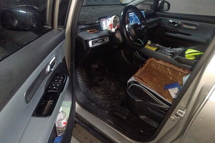 Used AION Y 2023 Plus 510 Enjoy Edition Driver Seat