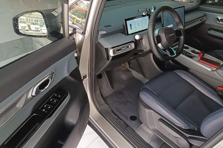 Used AION Y 2023 Plus 510 Enjoy Edition Driver Seat