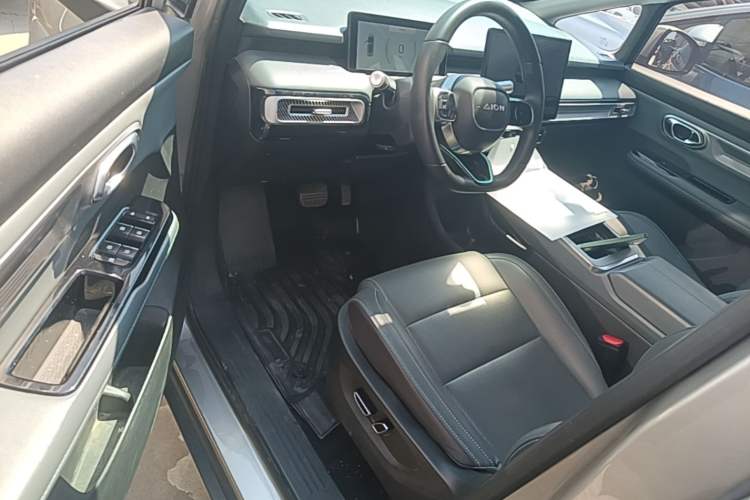 Used AION Y 2023 Plus 510 Smart Edition Driver Seat