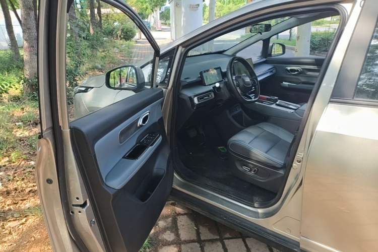 Used AION Y 2023 Plus 510 Smart Edition Driver Seat