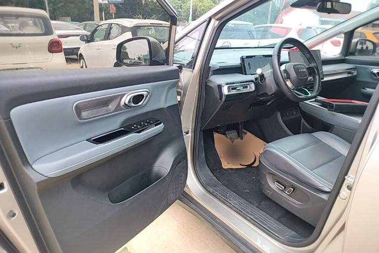 Used AION Y 2023 Plus 610 Smart Edition Ternary Lithium Driver Seat