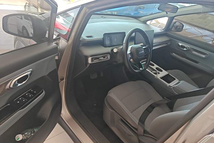 Used AION Y 2023 Plus 610 Enjoy Edition Driver Seat