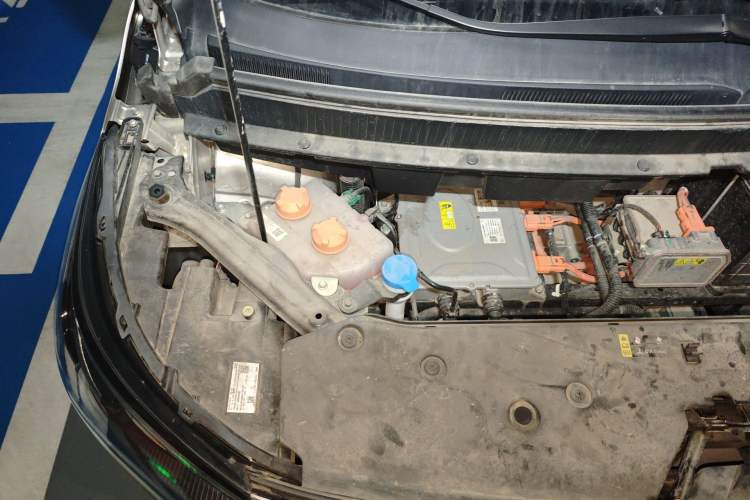 Used AION Y 2023 Plus 510 Smart Edition Engine Bay Right
