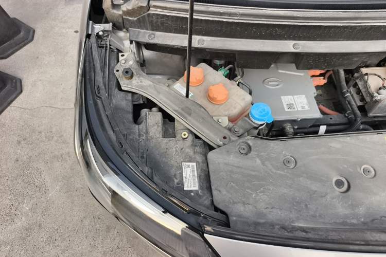 Used AION Y 2023 Plus 510 Smart Edition Engine Bay Right