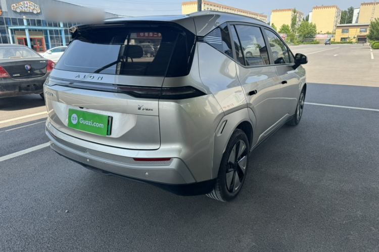 Used AION Y 2023 Younger Exterior 8