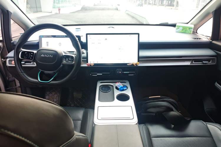 Used AION Y 2023 Plus 510 Smart Edition Interior 2