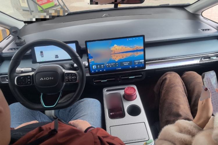 Used AION Y 2023 Plus 510 Smart Edition Interior 2