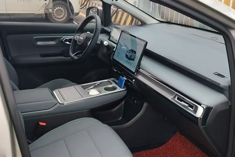 Used AION Y 2023 Plus 510 Enjoy Edition Interior 2