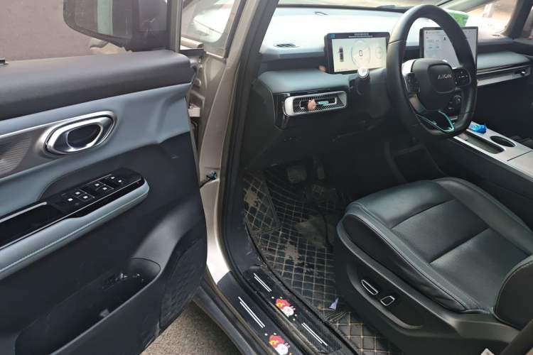 Used AION Y 2023 Plus 510 Smart Edition Interior 3