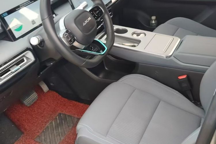 Used AION Y 2023 Plus 510 Enjoy Edition Interior 3