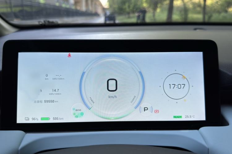 Used AION Y 2023 Plus 610 Smart Edition Ternary Lithium Interior 4