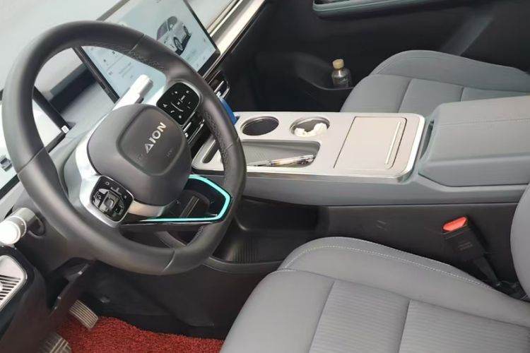 Used AION Y 2023 Plus 510 Enjoy Edition Interior 5