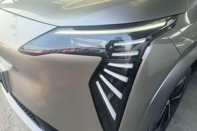 Used AION Y 2023 Plus 610 Smart Edition Ternary Lithium Left Front Headlight