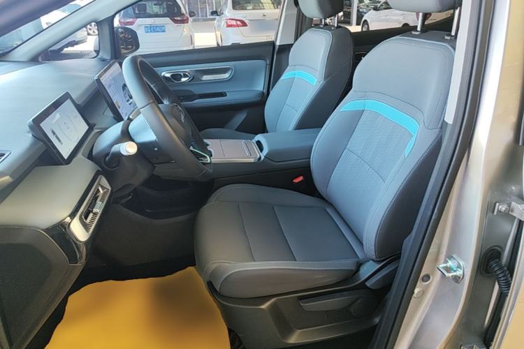 Used AION Y 2023 Plus 510 Enjoy Edition Left Front Seat