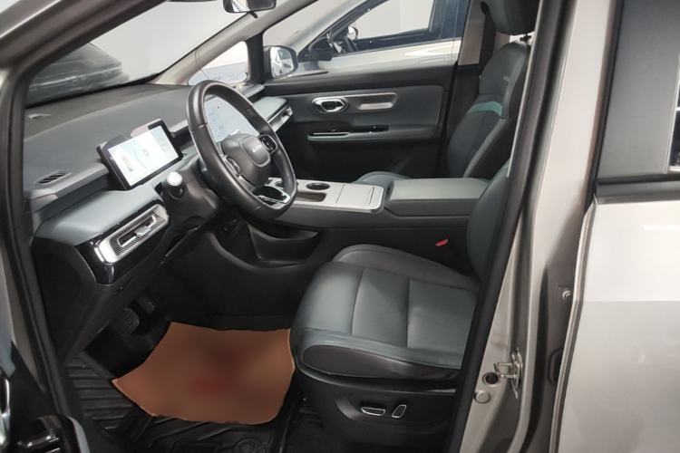 Used AION Y 2023 Younger Star Edition Left Front Seat