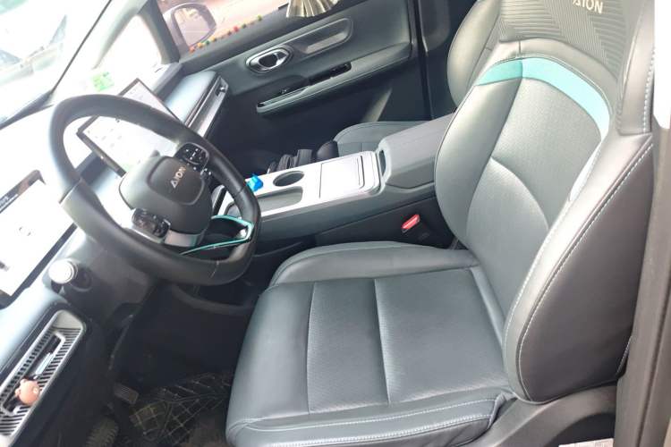 Used AION Y 2023 Plus 510 Smart Edition Left Front Seat