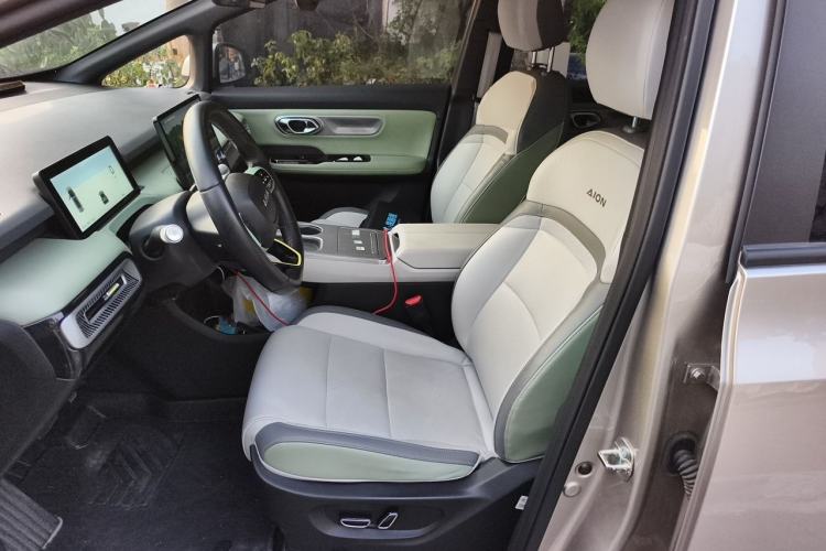 Used AION Y 2023 Plus 510 Smart Edition Left Front Seat