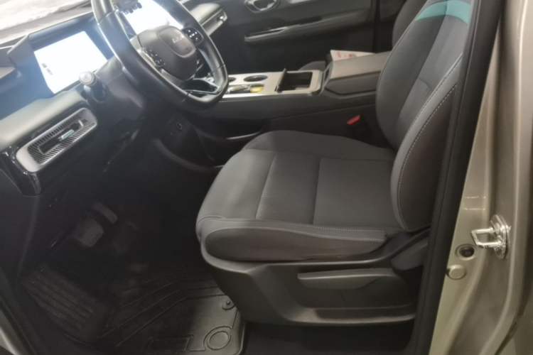 Used AION Y 2023 Younger Left Front Seat