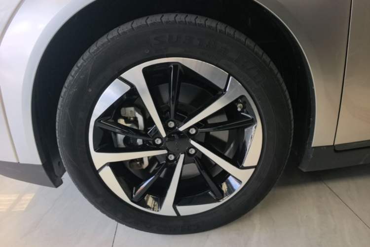 Used AION Y 2023 Plus 510 Smart Edition Left Front Wheel Hub