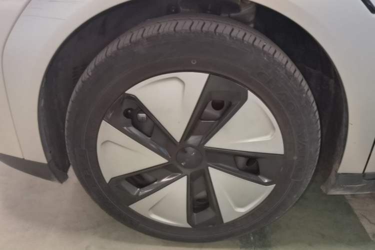 Used AION Y 2023 Younger Left Front Wheel Hub