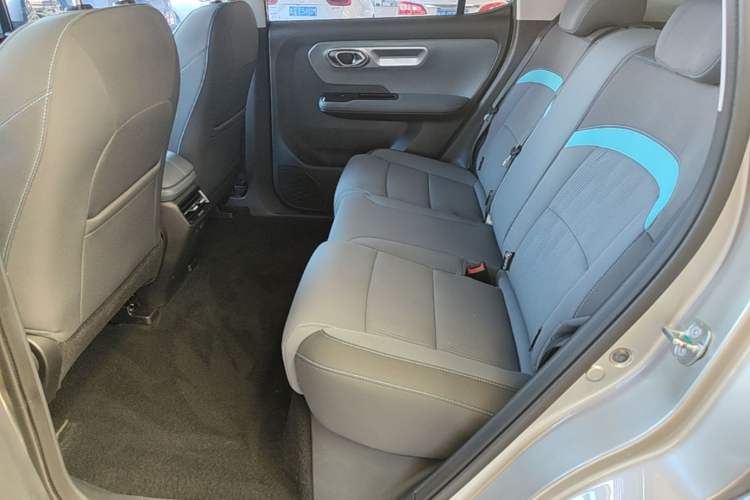 Used AION Y 2023 Plus 510 Enjoy Edition Left Rear Seat