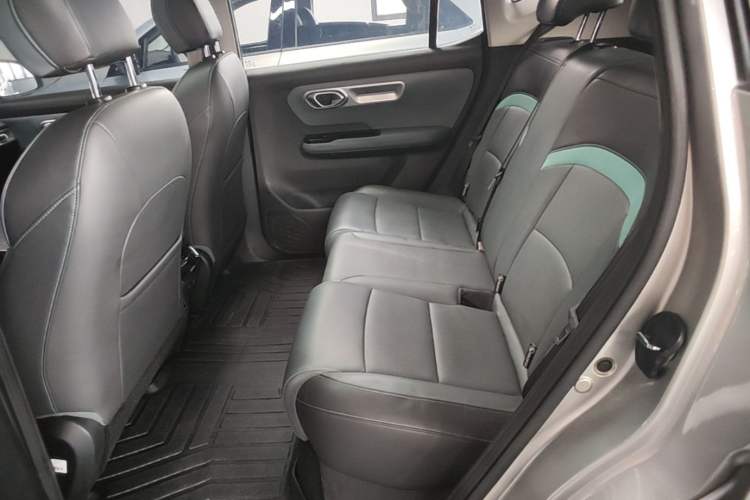 Used AION Y 2023 Younger Star Edition Left Rear Seat