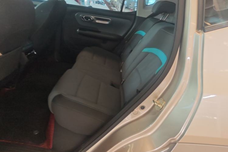 Used AION Y 2023 Younger Left Rear Seat