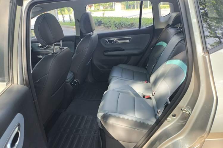 Used AION Y 2023 Plus 510 Smart Edition Left Rear Seat