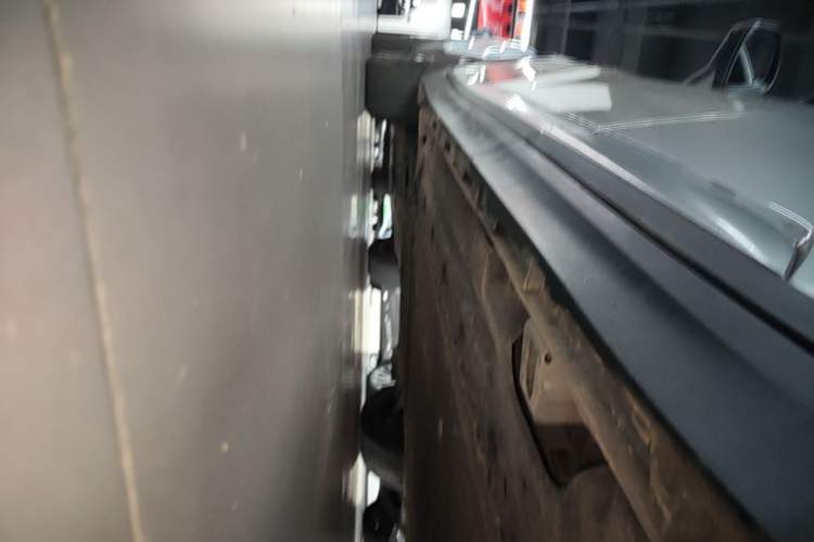 Used AION Y 2023 Younger Star Edition Left Side Sill