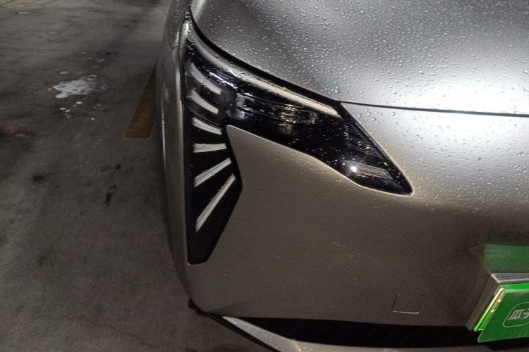 Used AION Y 2023 Plus 510 Enjoy Edition Right Front Headlight