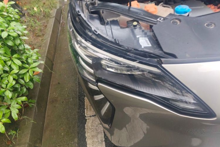 Used AION Y 2023 Plus 510 Enjoy Edition Right Front Headlight