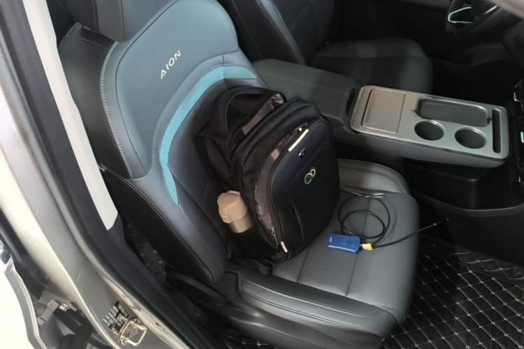 Used AION Y 2023 Plus 510 Smart Edition Right Front Seat