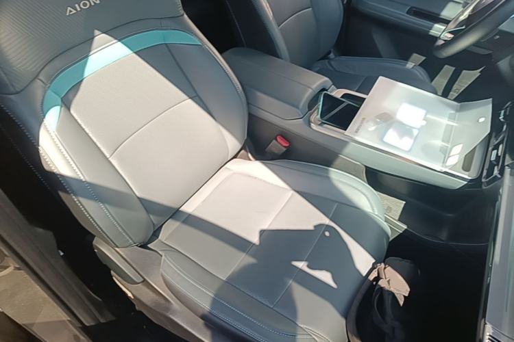 Used AION Y 2023 Plus 510 Smart Edition Right Front Seat