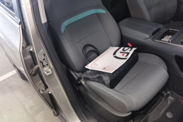 Used AION Y 2023 Younger Right Front Seat