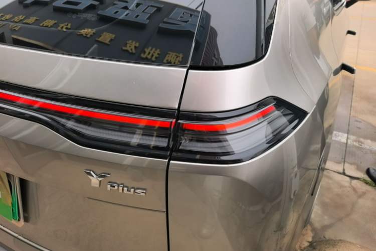 Used AION Y 2023 Plus 510 Enjoy Edition Right Rear Taillight