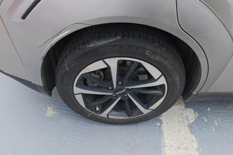 Used AION Y 2023 Plus 610 Enjoyment Edition Ternary Lithium Right Rear Wheel Hub