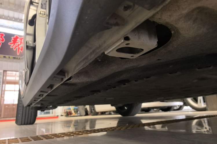 Used AION Y 2023 Plus 510 Smart Edition Right Side Sill