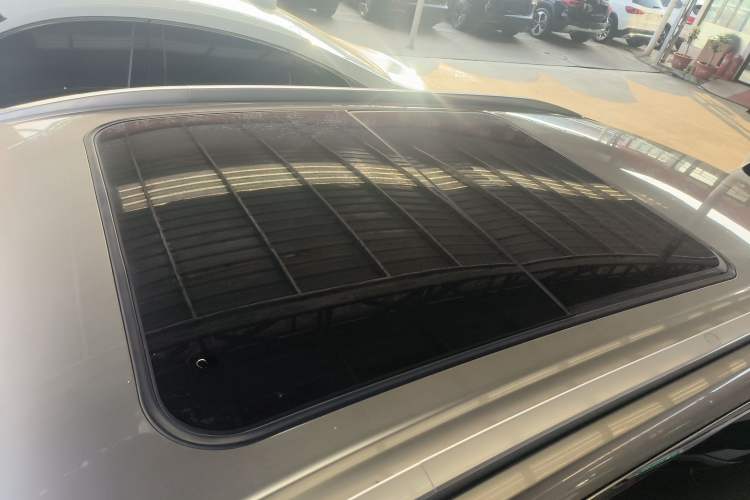 Used AION Y 2023 Plus 610 Smart Edition Ternary Lithium Roof