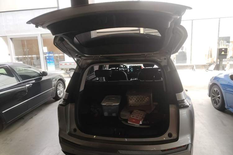 Used AION Y 2023 Plus 510 Enjoy Edition Trunk