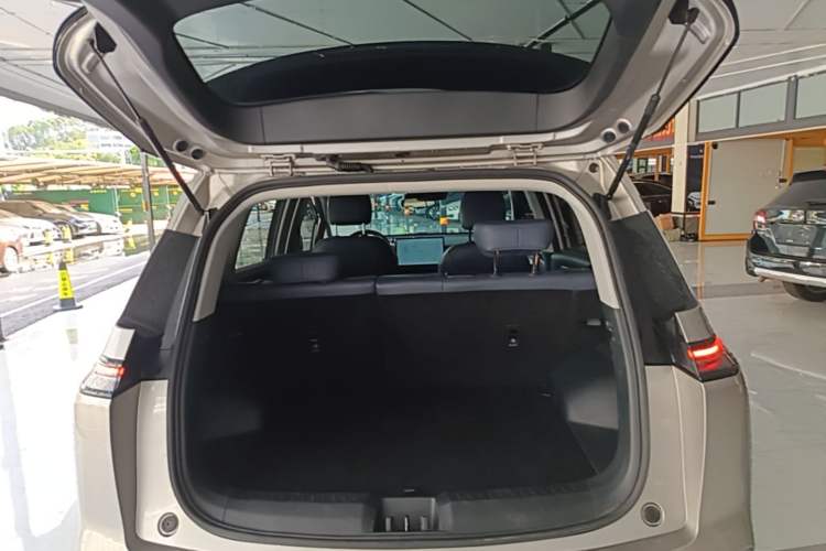 Used AION Y 2023 Plus 510 Enjoy Edition Trunk
