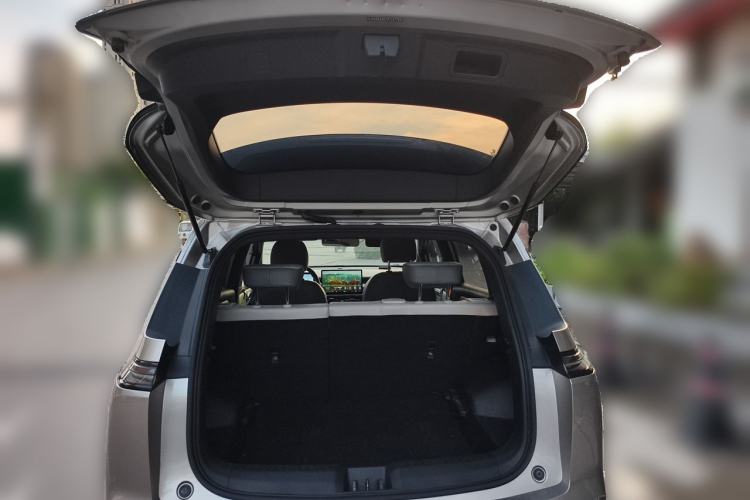 Used AION Y 2023 Plus 510 Smart Edition Trunk