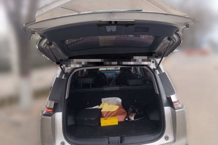 Used AION Y 2023 Plus 510 Smart Edition Trunk