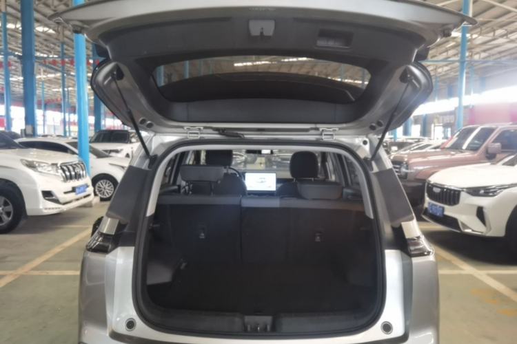 Used AION Y 2023 Younger Trunk