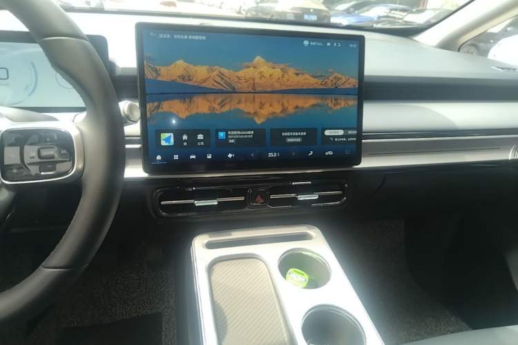 Used AION Y 2023 Plus 510 Smart Edition Audio And AC Panel