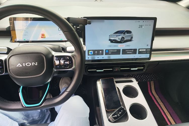 Used AION Y 2023 Plus 510 Smart Edition Center Console