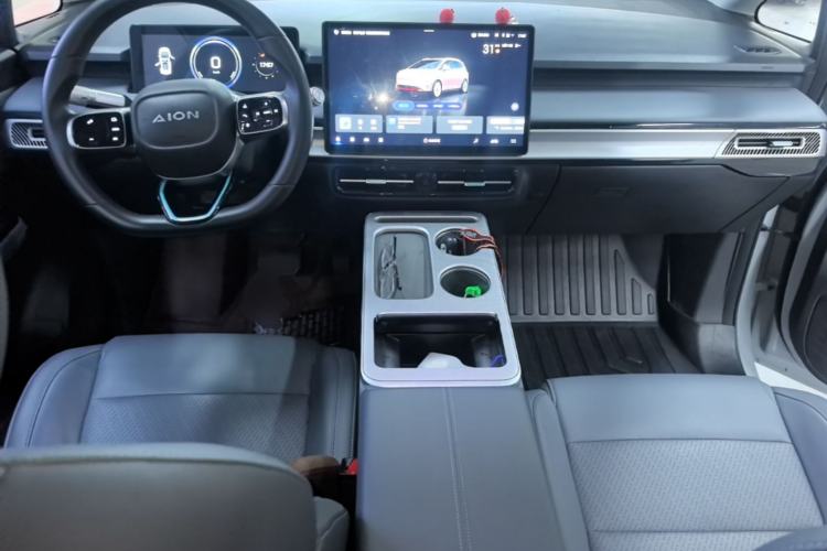 Used AION Y 2023 Younger Star Edition Center Console
