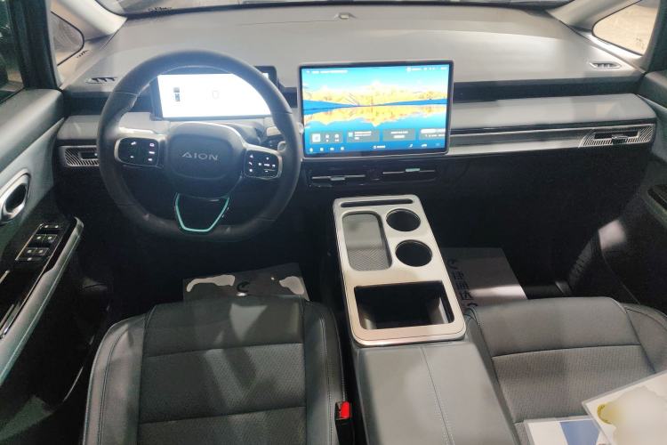 Used AION Y 2023 Plus 510 Smart Edition Center Console