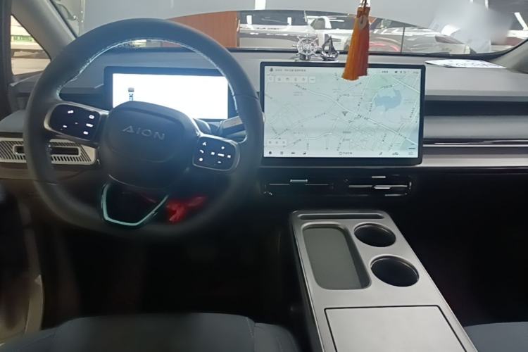 Used AION Y 2023 Plus 510 Enjoy Edition Center Console