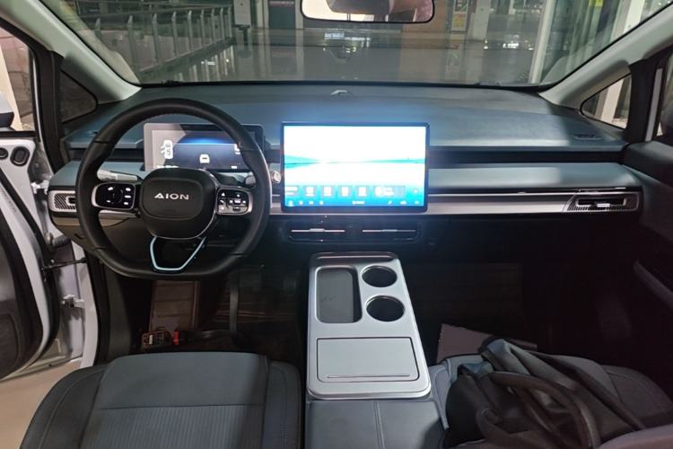 Used AION Y 2023 Plus 510 Enjoy Edition Center Console