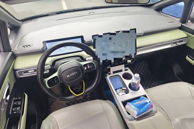 Used AION Y 2023 Plus 510 Enjoy Edition Center Console